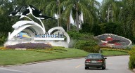 DOJ opens investigation into SeaWorld Orlando's walker ban
