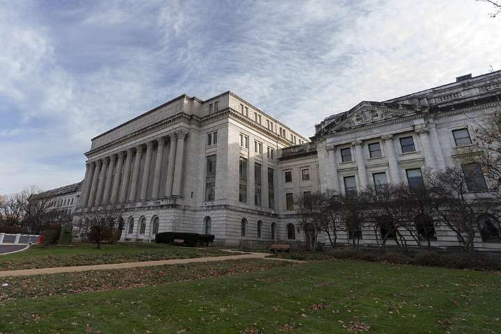 Minimum monthly SNAP benefit cut from $24 to $12, USDA memo says