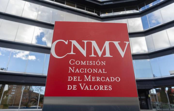 Cuando el amor es un fraude: la CNMV advierte de las estafas afectivas