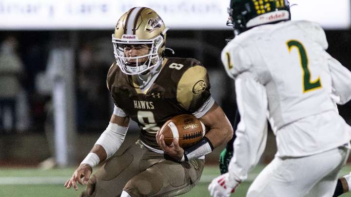 Bethlehem Catholic football proves unblockable in District 11 semifinal win against rival Central