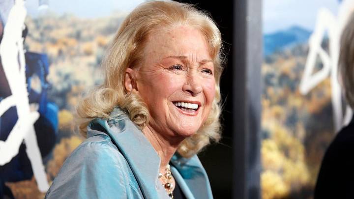 Veteran Actress & Three-Time Oscar Nominee Diane Ladd Dies At 89 In California