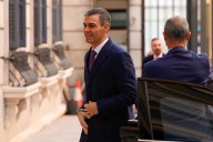 Sánchez mantiene el silencio sobre Ábalos y acusa a los conservadores de vivir "en un Black Friday constante: liquidan principios y ponen la democracia a la venta"