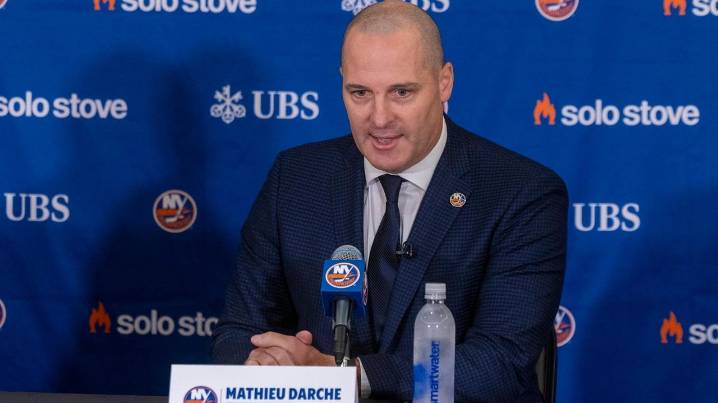 Islanders can contend if GM Mathieu Darche adds a few pieces