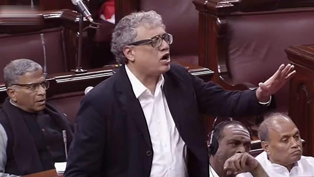 Demonetisation biggest fraud on Indians, says Derek O'Brien; shares Modi's '50 days' speech
