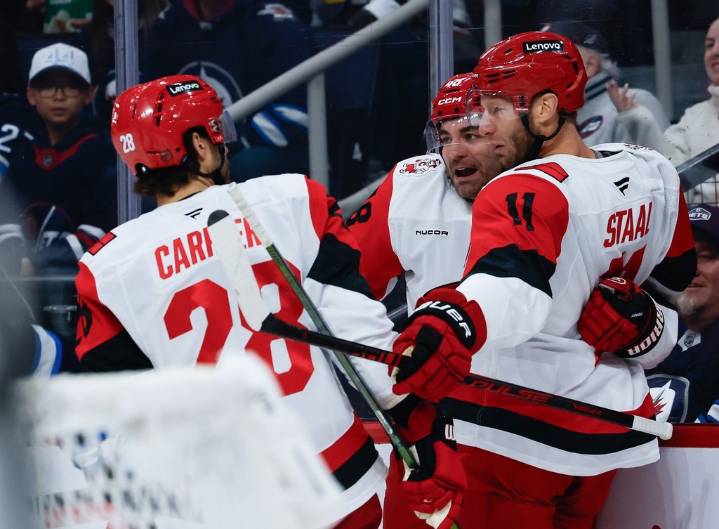 Staal scores twice as Hurricanes defeat Hellebuyck