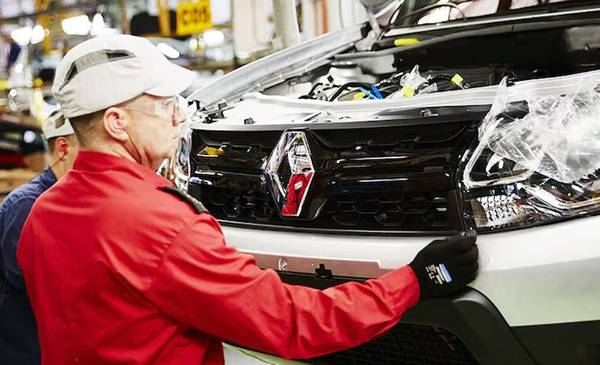 Renault deja de fabricar en Argentina tres autos que marcaron más de dos décadas