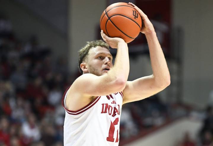 Deadspin | Reed Bailey, No. 25 Indiana ease to win over Kansas State