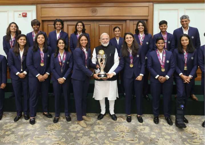 PM Modi Hails Indian Women’s Cricket Team After Historic World Cup Win