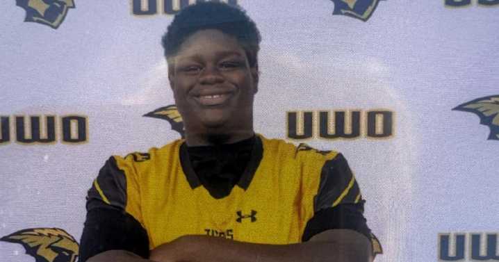 Milwaukee police search for critically missing teen