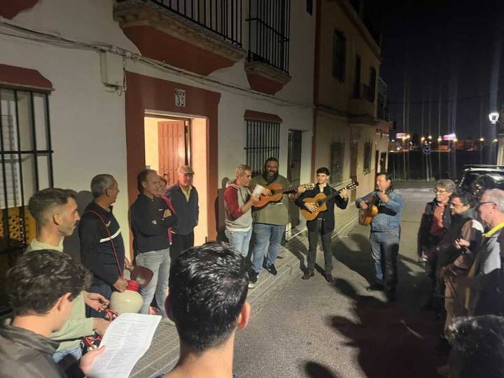 El Coro de "Nuestra Señora de la Soledad" inicia su tradicional Ronda de Ánimas en Castilleja