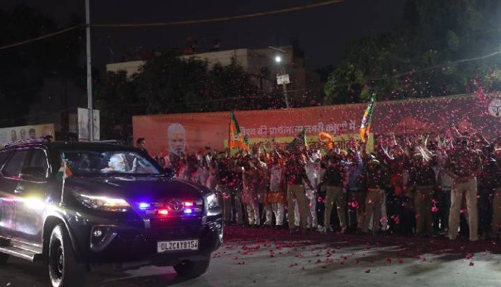 PM Modi Arrives In Varanasi To A Rousing Public Welcome