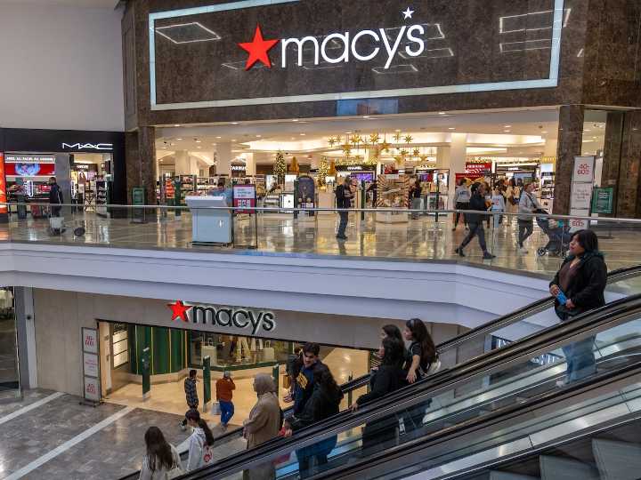 Malls said goodbye to longtime stores in 2025. Here’s who closed locations this year