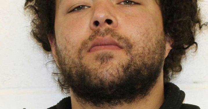 Quincy man arrested in connection with recent vehicle burglaries