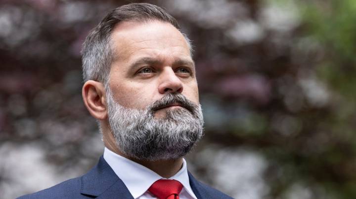 Ethics Committee opens investigation into Mills ahead of censure vote