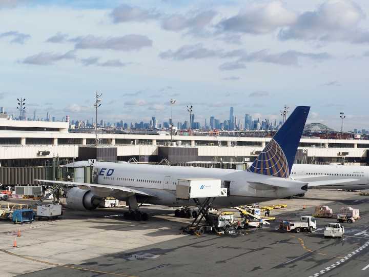 FAA lifts flight reductions at major U.S. airports