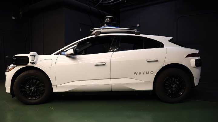 Waymo launches driverless cars in Miami