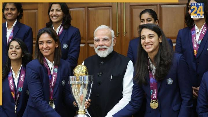Prime Minister Narendra Modi hosts Women’s World Cup champions – Hails team India’s remarkable comeback story