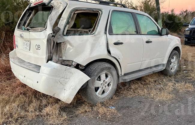 Reportan volcadura en carretera 20 Múzquiz Palau