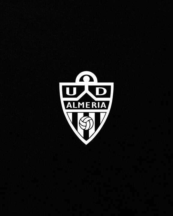 Partido suspendido en el descanso por el fallecimiento de un espectador