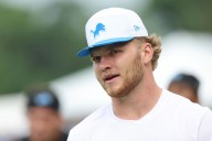 Aidan Hutchinson Has a Classy Response After Giants OT Jermaine Eluemunor Dissed Lions DE Detroit Lions DE Aidan Hutchinson replies to the Giants OT Jermaine Eluemunor after his game winning sack in t