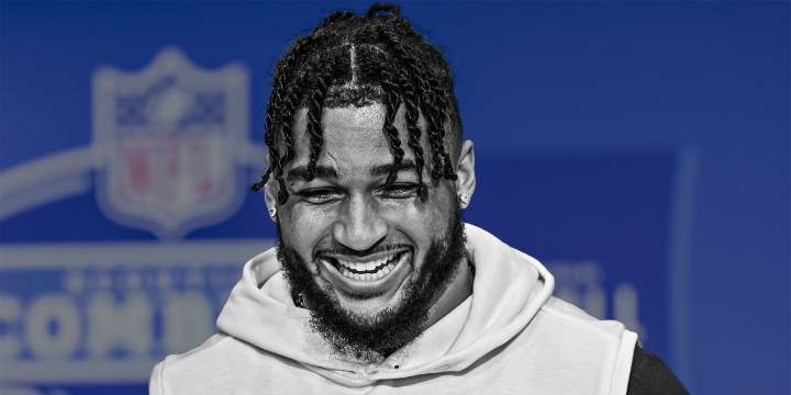 Dallas Cowboys DE Marshawn Kneeland's Girlfriend Called Police Hours Before His Death