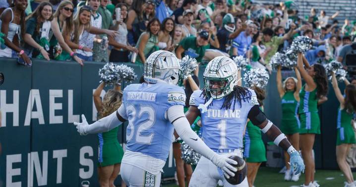 Photos: Tulane beats Florida Atlantic in home football game, 35