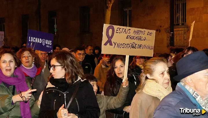 Voces feministas llenan Salamanca en el 25N: "No callaremos ante la violencia machista"