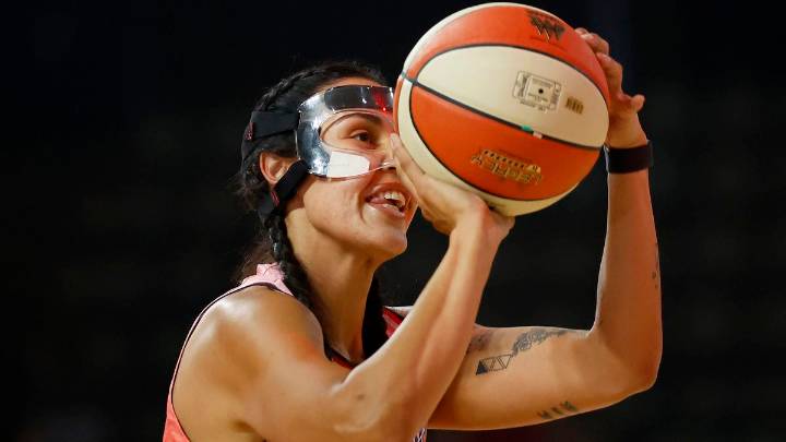 Basketball 
                                          Comments
                                        
                                          Premium
                                        Ly