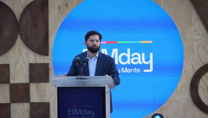 Presidente Boric destaca que Chile "tiene emprendimiento e innovación" en la inauguración de la quinta versión de EtMday