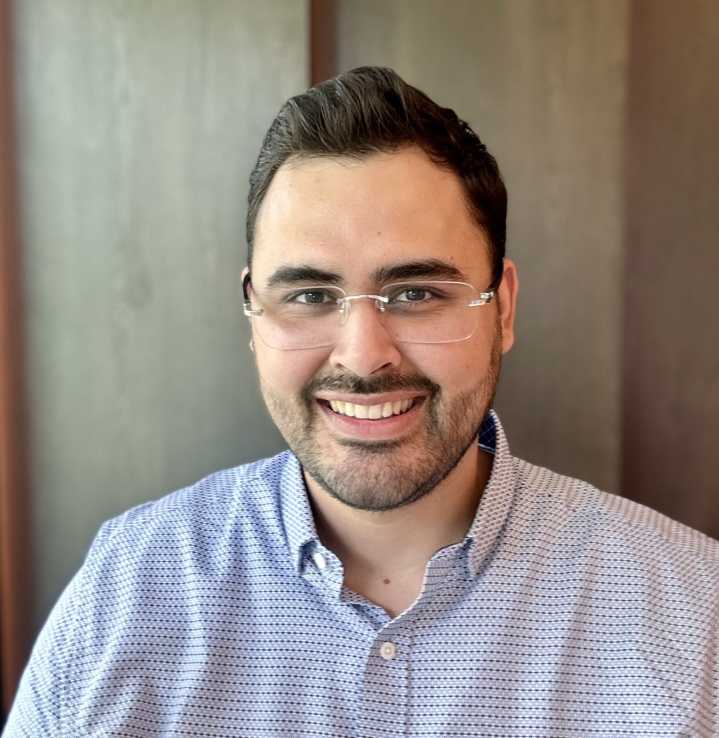 Designan a David Orozco como comisionado de vivienda