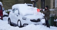 Met Office tells Brits pack emergency kit with 9 things in car amid snow warnings