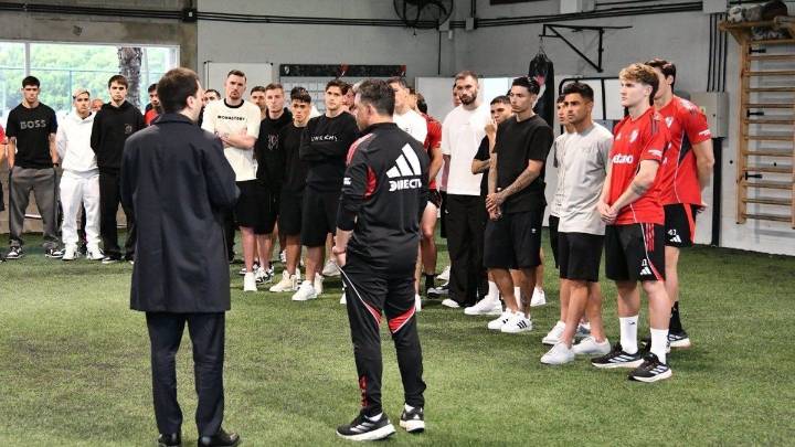Cómo fue la primera reunión entre Gallardo y Di Carlo, a días del Superclásico
