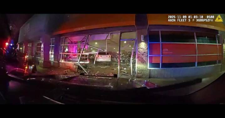 Alleged drunken driver crashes through Ulta Beauty store windows in Royal Oak