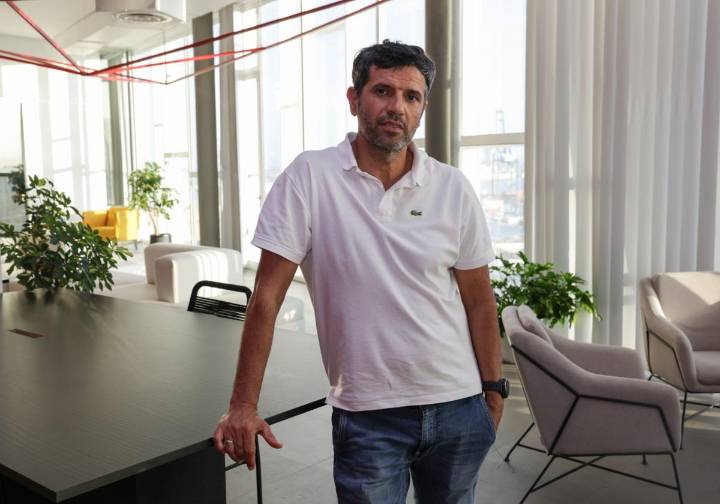 Miguel Ángel Valerón: «Por el juego que muestra, la UD es para mí una clara candidata al ascenso»