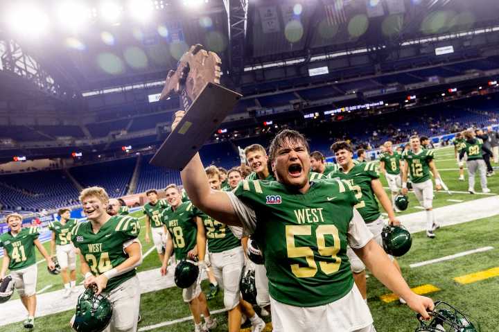 Lowell vs. Zeeland West: Watch Michigan high school football playoff regional final live