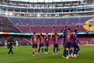 Fiesta total: Barcelona goleó al Athletic Club en su regreso al Camp Nou y sigue peleando la punta en LaLiga