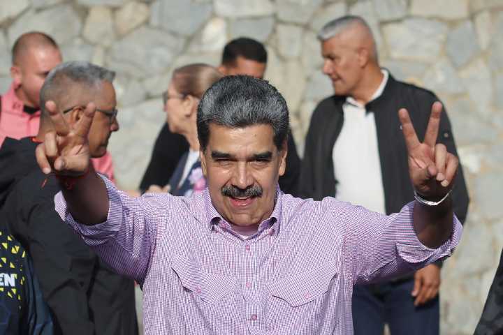 Maduro convoca vigilia y marchas en respuesta a ejercicios militares de EE.UU. en Trinidad