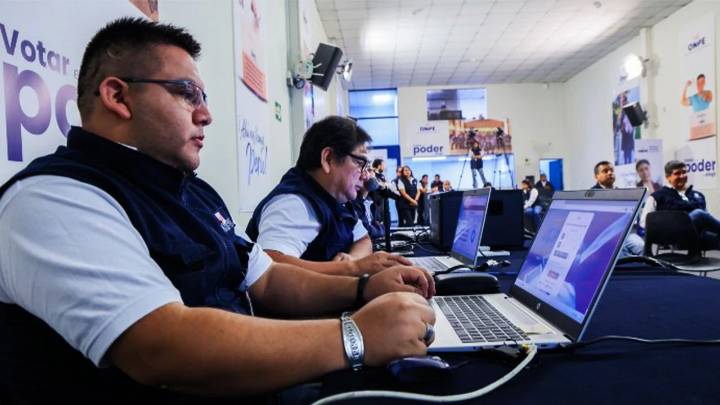 ONPE verifica funcionamiento del Sistema de Cómputo Electoral de cara a elecciones primarias