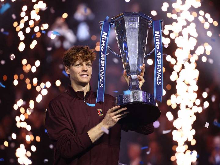 Jannik Sinner doblega a Alcaraz y se corona en el Masters ATP