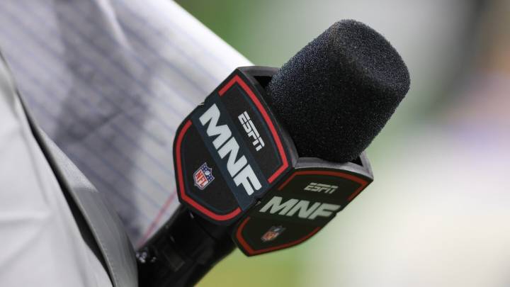 Without YouTube TV audience, Monday Night Football audience drops 21.4 percent from Week 9 2024