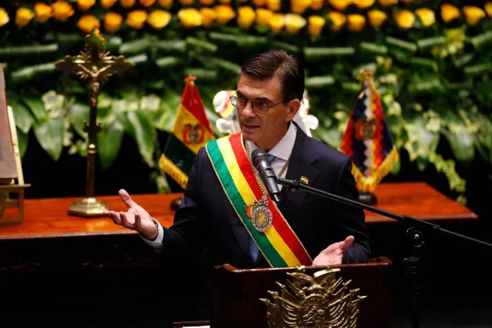 Presidente de Bolivia expresa su deseo de cambiar las relaciones con Chile