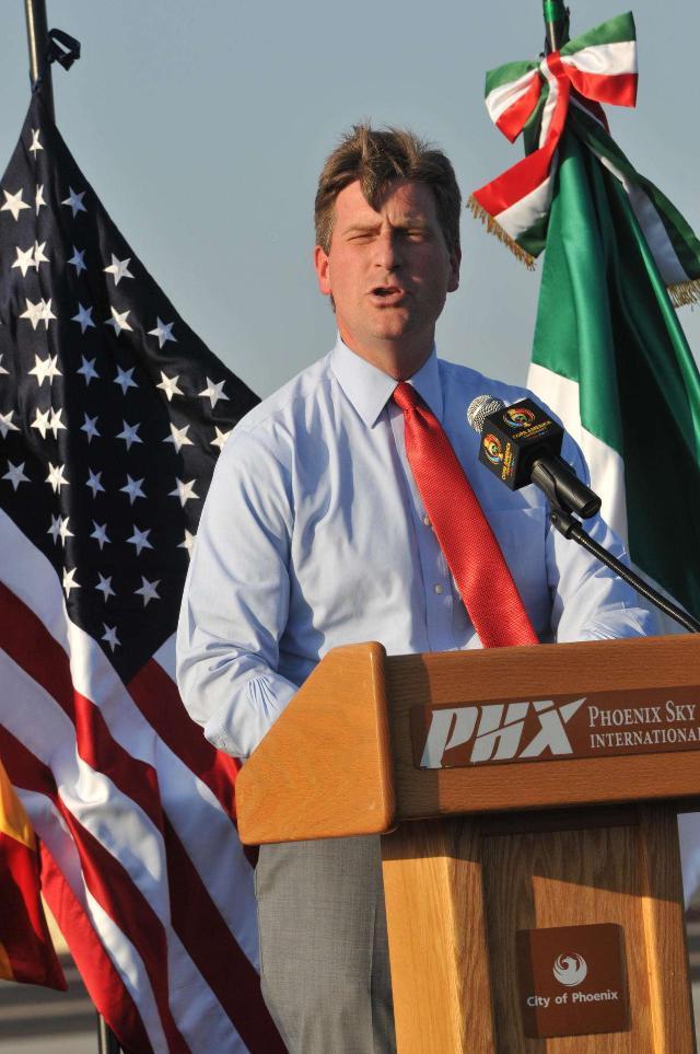 El Congreso de EE. UU. acelera su regreso a Washington para votar la reapertura del Gobierno