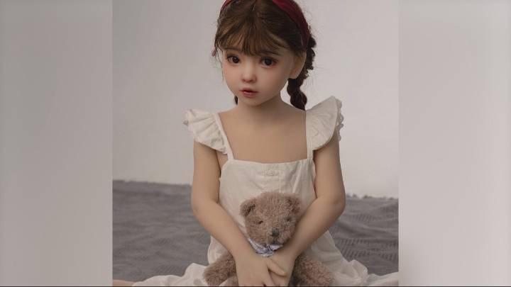 Así son las muñecas sexuales con apariencia infantil de Shein que han sido prohibidas en Francia