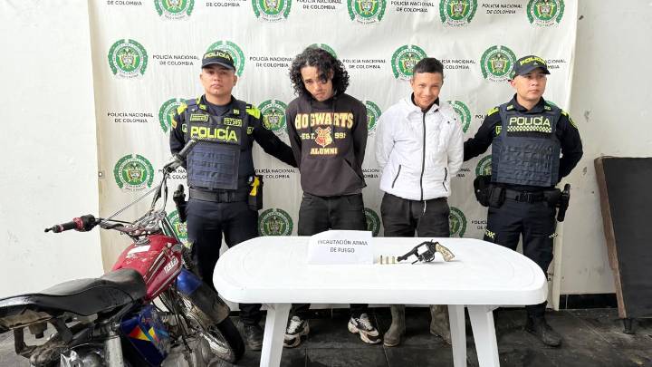 Sonriente poso presunto homicida junto a su cómplice en el sur del Huila