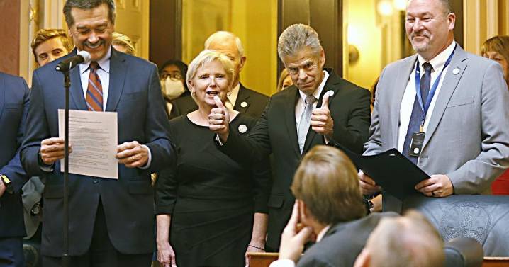 Virginia GOP losses lead to intraparty criticism and a challenge