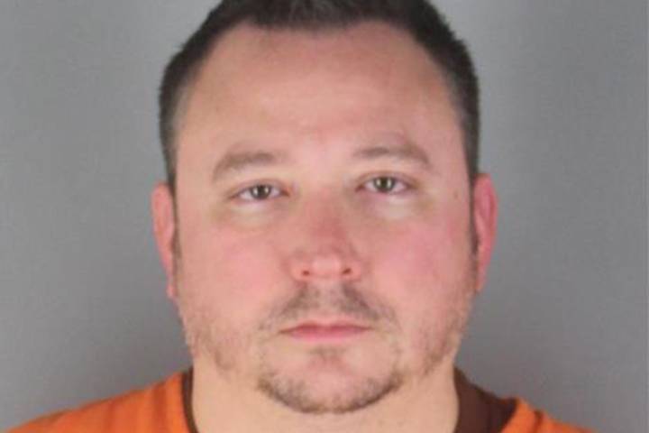 ICE Employee Arrested in Child Sex Sting Allegedly Told Cops, 'I'm ICE, Boys.' The Police Chief Was Not Impressed