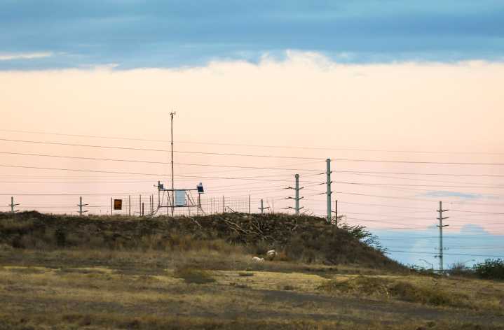 Hawaiʻi's New Remote Weather Stations Boost Wildfire Risk Assessment