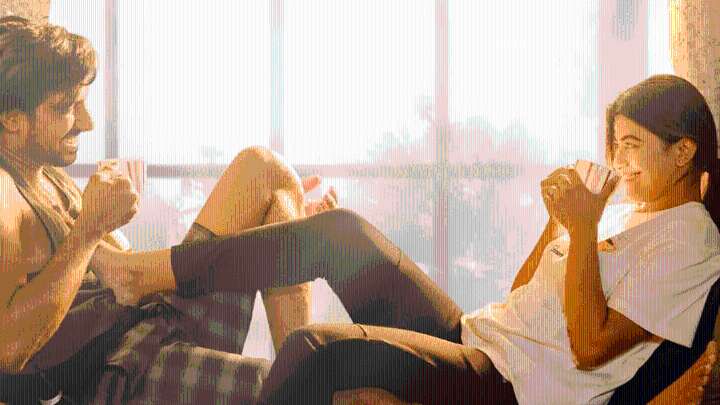 Premante Movie Review: A Relationship Story Lost In Stale Comedy, Logicless Feats