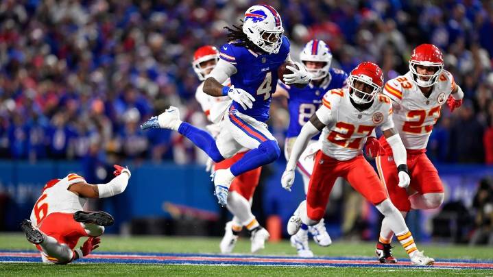 Bills aim to extend winning streak against Dolphins in Sunday's AFC East matchup