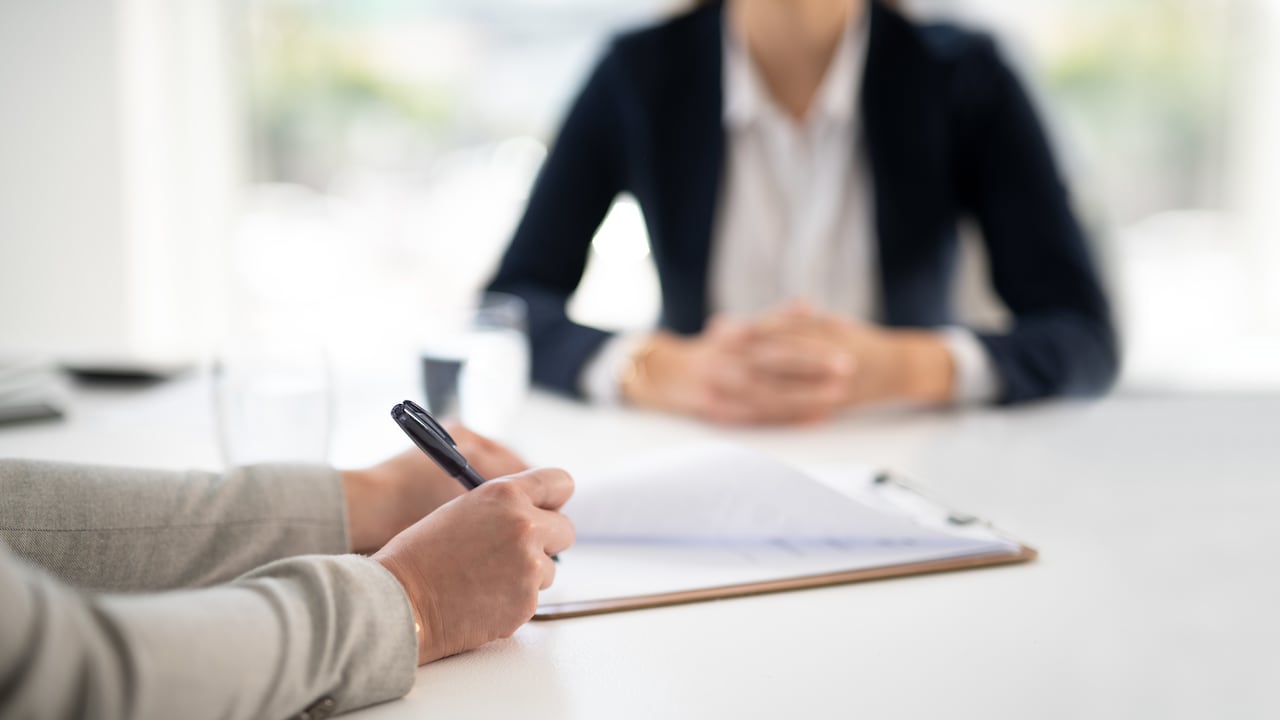 Empleos con contrato a término indefinido en Bogotá: revise las vacantes activas